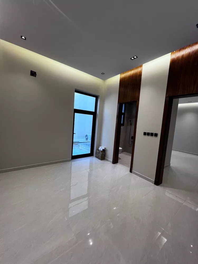 Floor for Rent in Riyadh Al Munsiyah