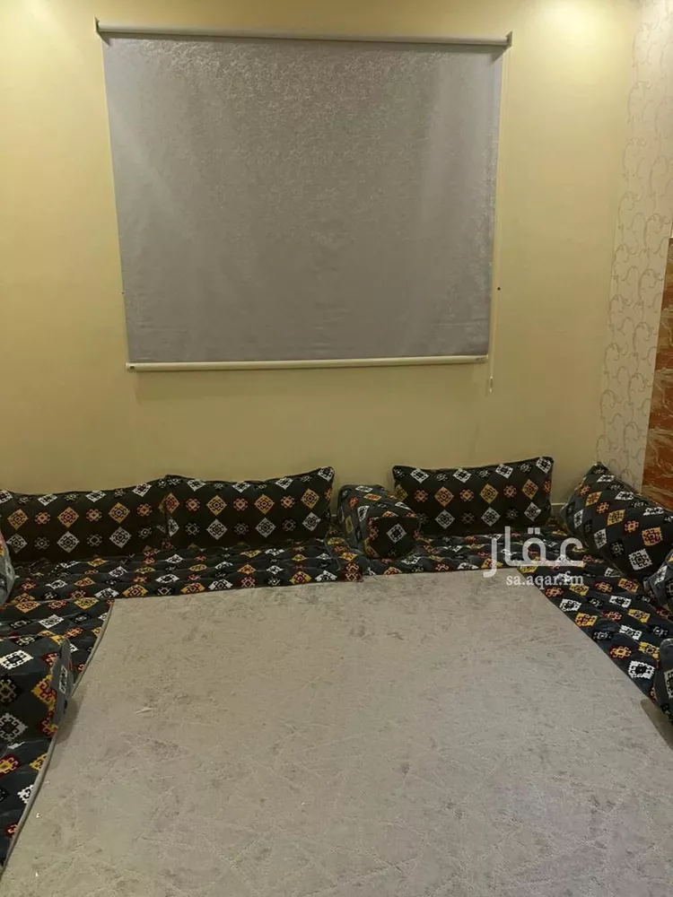 شقة للبيع في شارع عبدالله بن قيس, حي إشبيلية, مدينة الرياض, منطقة الرياض صورة 2