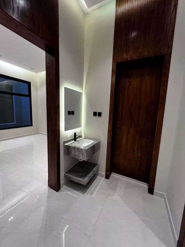 Floor for Rent in Riyadh Al Munsiyah صورة 4