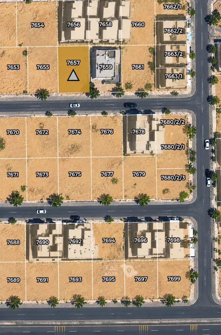 Land for Sale in Riyadh Al Mahdiyah صورة 4