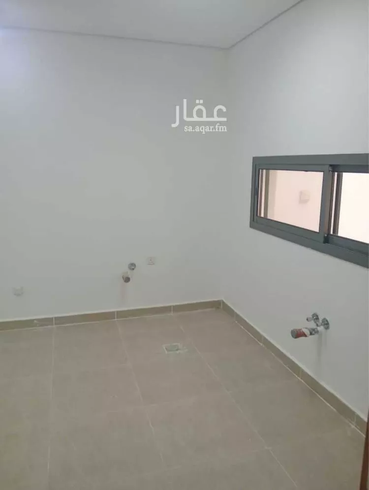 فيلا للإيجار في شارع صالح السوسي ، حي مطار الملك خالد الدولي ، الرياض ، منطقة الرياض صورة 5