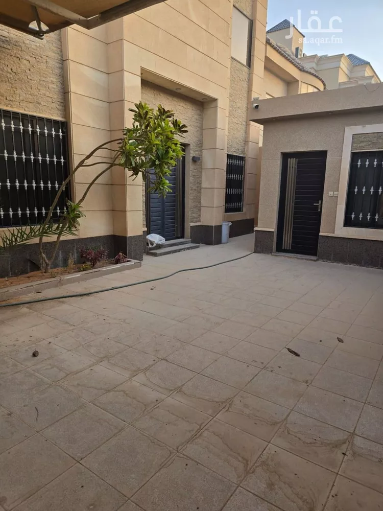 فيلا للبيع في شارع الزهراء, حي الياسمين, مدينة الرياض, منطقة الرياض صورة 2