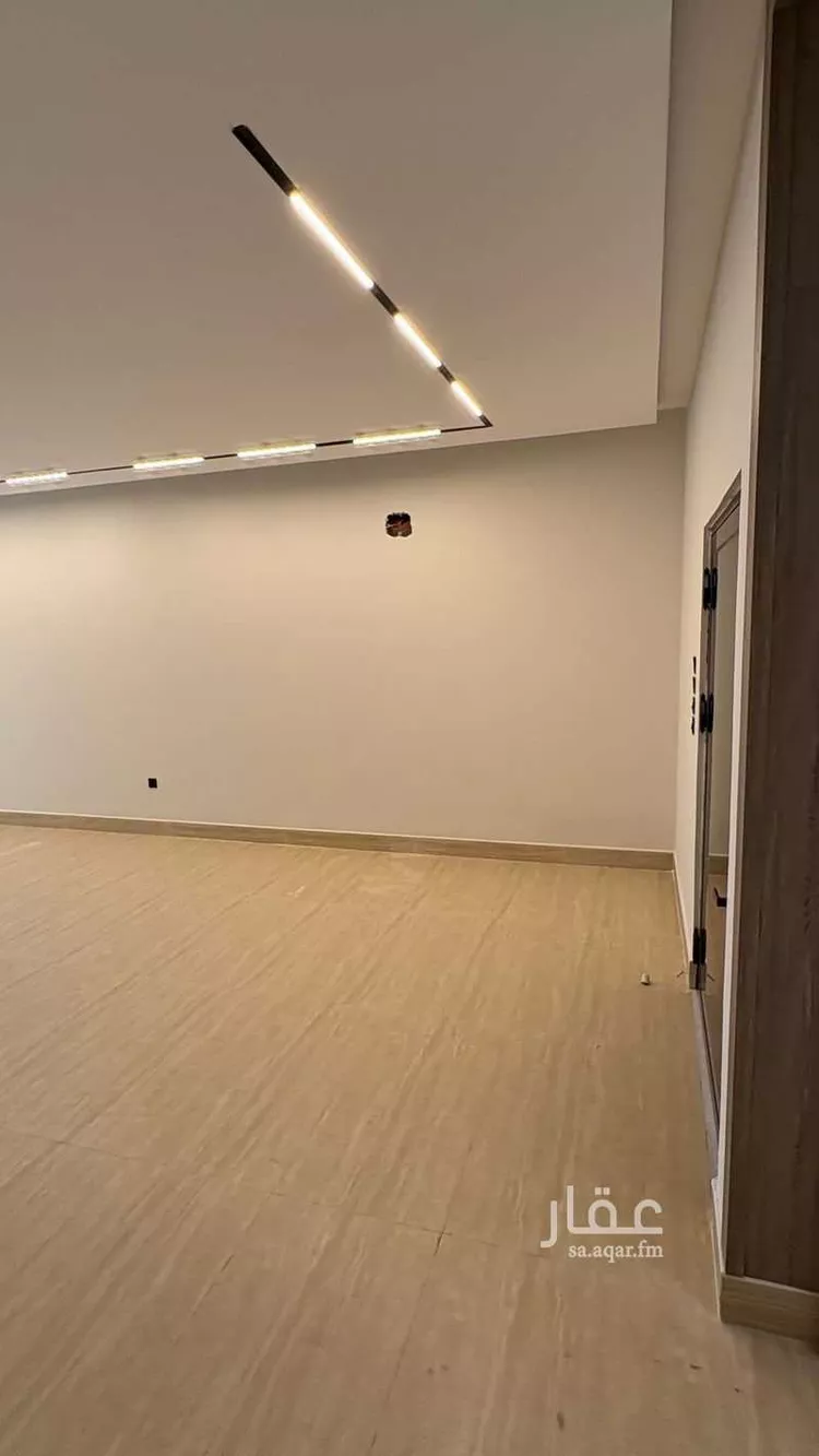 فيلا للبيع في شارع القافلة, حي الأمواج, مدينة الخبر, المنطقة الشرقية صورة 2