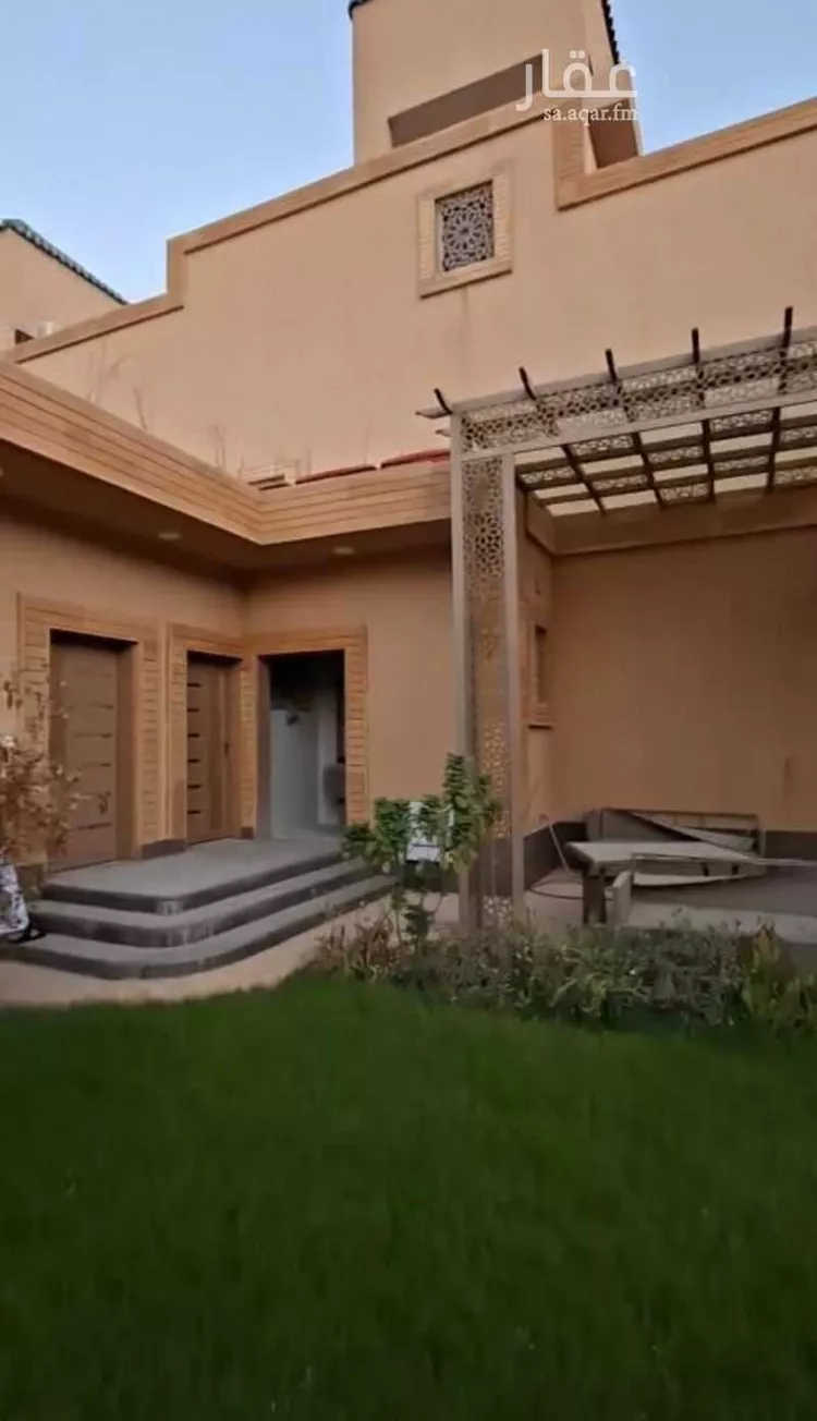 استراحة للبيع في شارع الفضل بن الحباب, حي العزيزية, مدينة الرياض, منطقة الرياض صورة 2