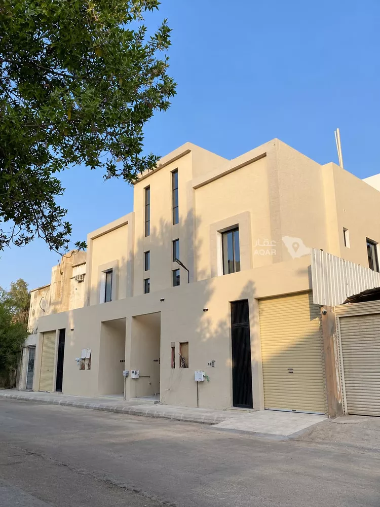 دور للبيع في شارع المزار, حي العزيزية, مدينة الرياض, منطقة الرياض صورة 2