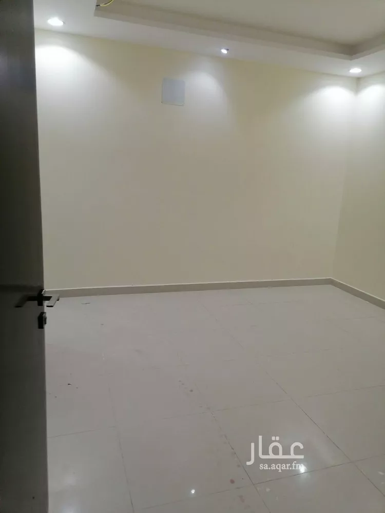 شقة للإيجار في شارع مدينة الزايد, حي العقيق, مدينة الرياض, منطقة الرياض صورة 2