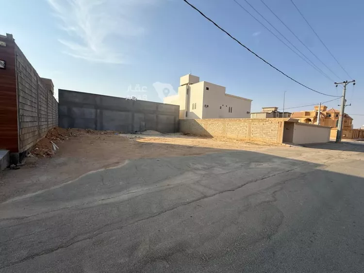 أرض للبيع في شارع عبدالله بن عبدالعزيز, حي بدر, مدينة حوطه سدير, منطقة الرياض