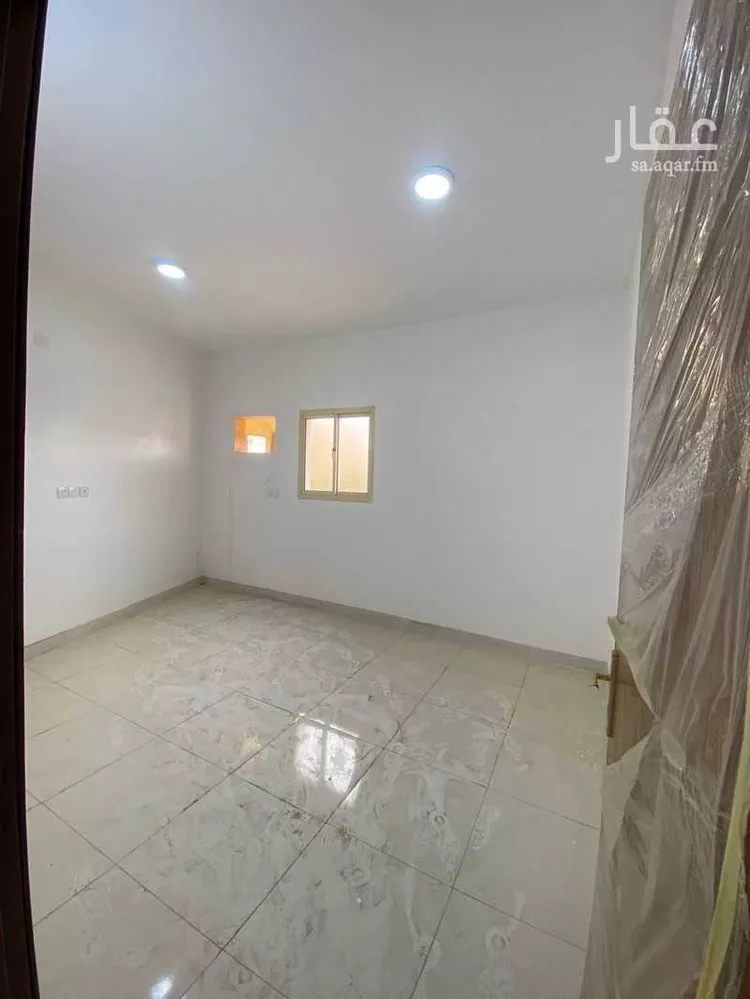 عمارة للإيجار في شارع شارع 11 ب, حي المطار, مدينة جازان, منطقة جازان صورة 2
