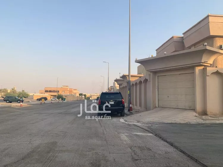 فيلا للبيع في شارع عبدالله الفرضي, حي الشفاء, مدينة الرياض, منطقة الرياض صورة 5