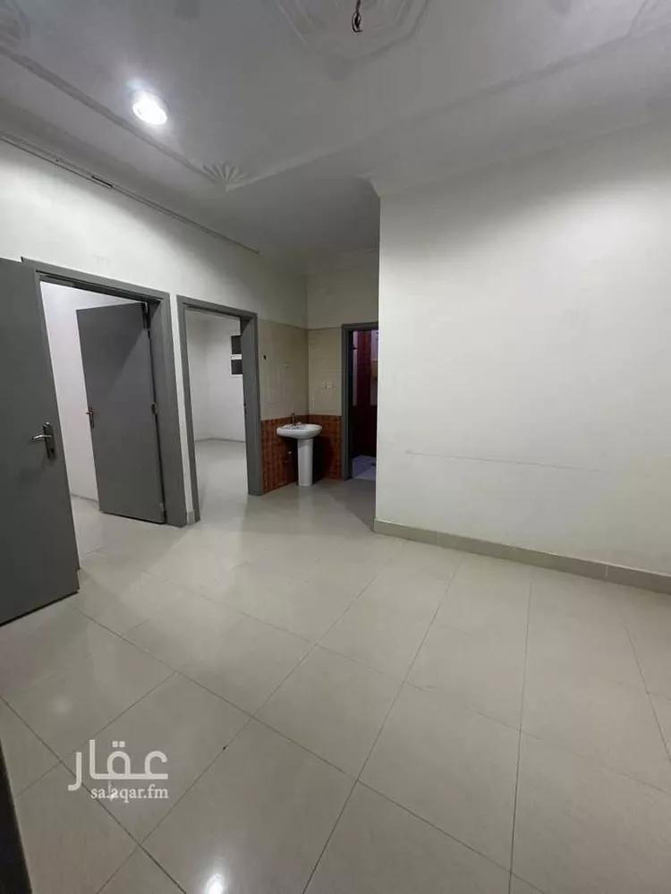 شقة للإيجار في شارع طريق الملك سعود, حي الخالدية, مدينة الخرج, منطقة الرياض صورة 3