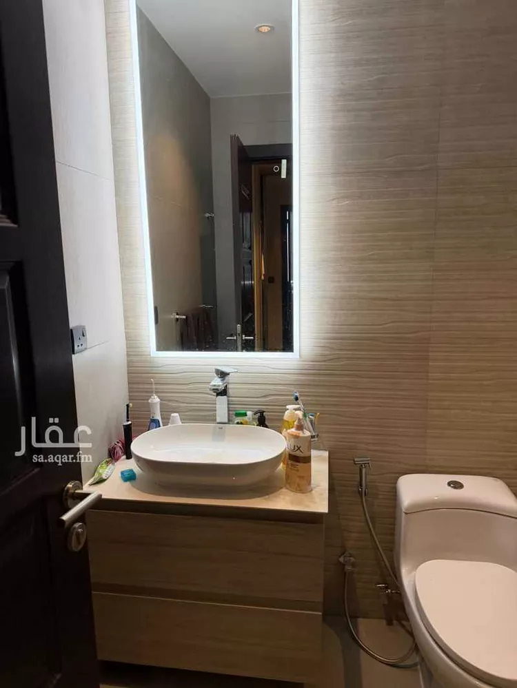 فيلا للإيجار في شارع أبي الفضل الخيمي ، حي مطار الملك خالد الدولي ، الرياض ، منطقة الرياض صورة 3