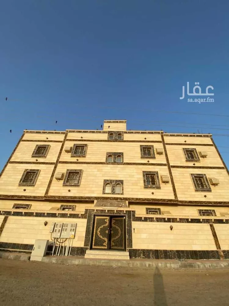 عمارة للإيجار في شارع السكينة ، حي الربيع ، املج ، املج