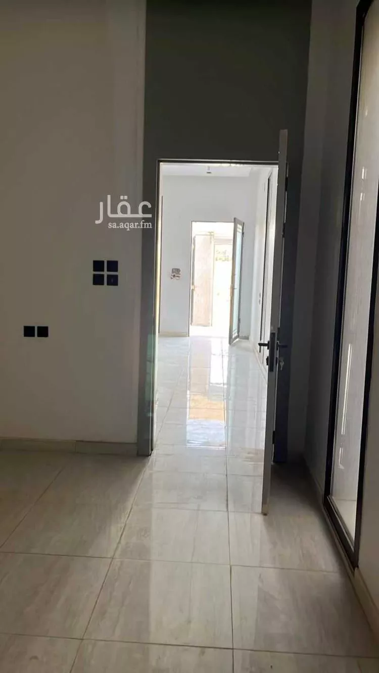 فيلا للبيع في شارع أبي العز الحبشي, حي المرجان, مدينة الرياض, منطقة الرياض صورة 3