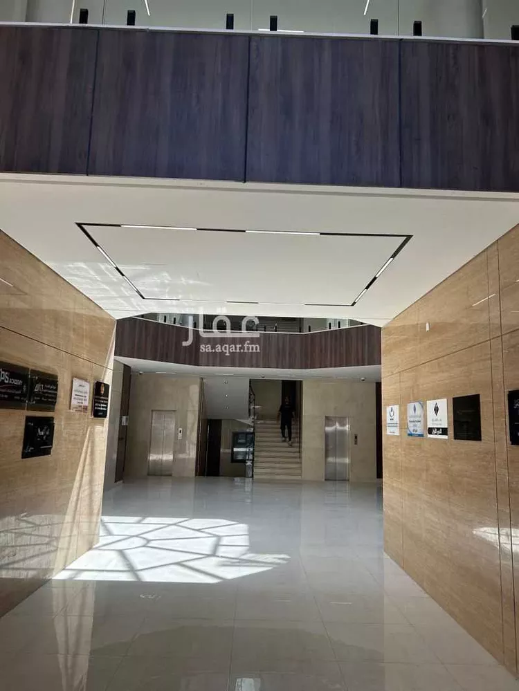 عمارة للبيع في شارع الدائرى الشمالى الفرعي, حي المروج, مدينة الرياض, منطقة الرياض صورة 4