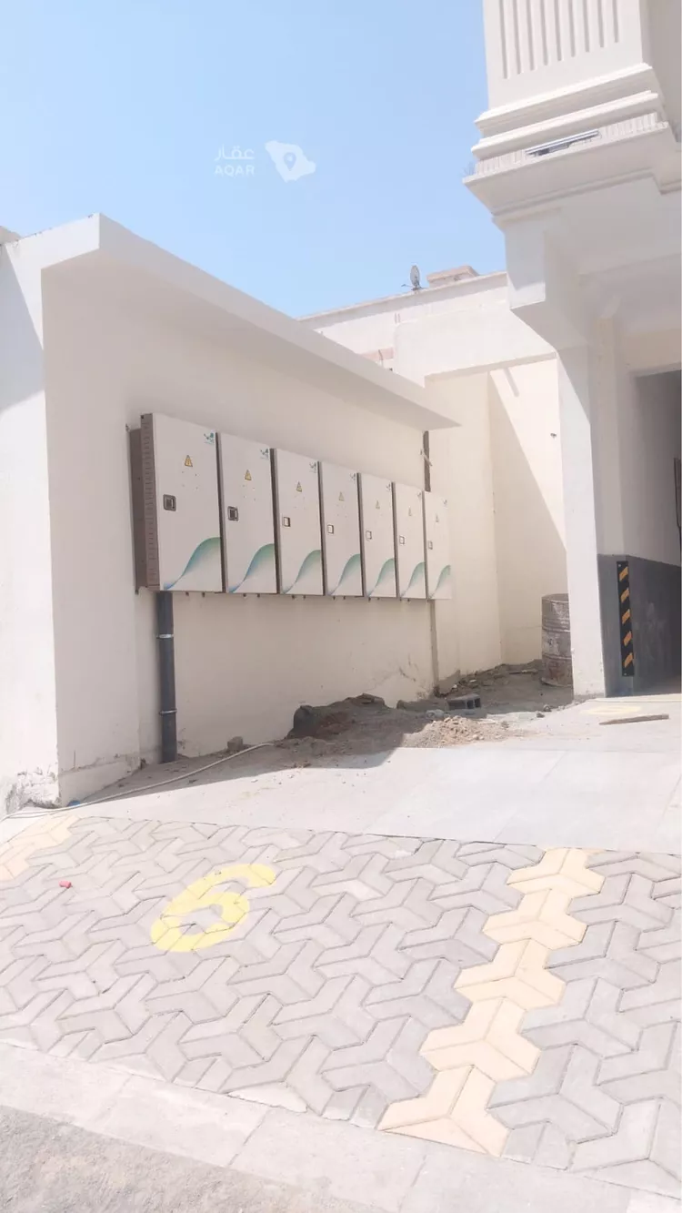 Building for Rent in Jeddah Ar Rayan 3