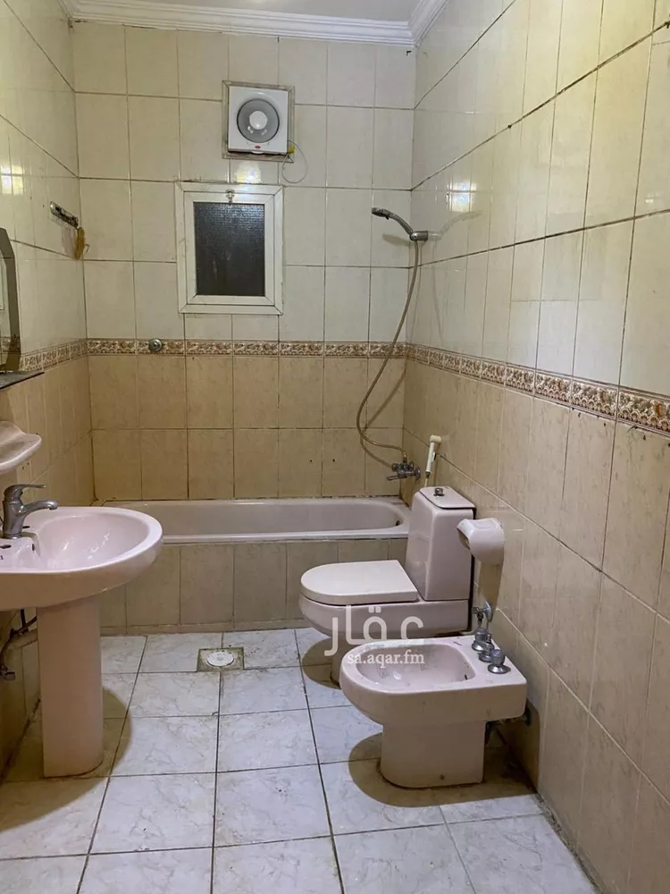 شقة للإيجار في شارع ابن الرقيق القيرواني, حي الصفاء, مدينة جدة, منطقة مكة المكرمة صورة 4