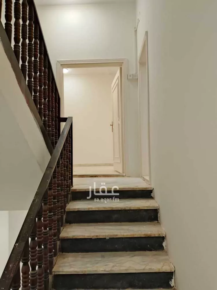 Floor for Rent in Riyadh Dhahrat Al Badi'ah