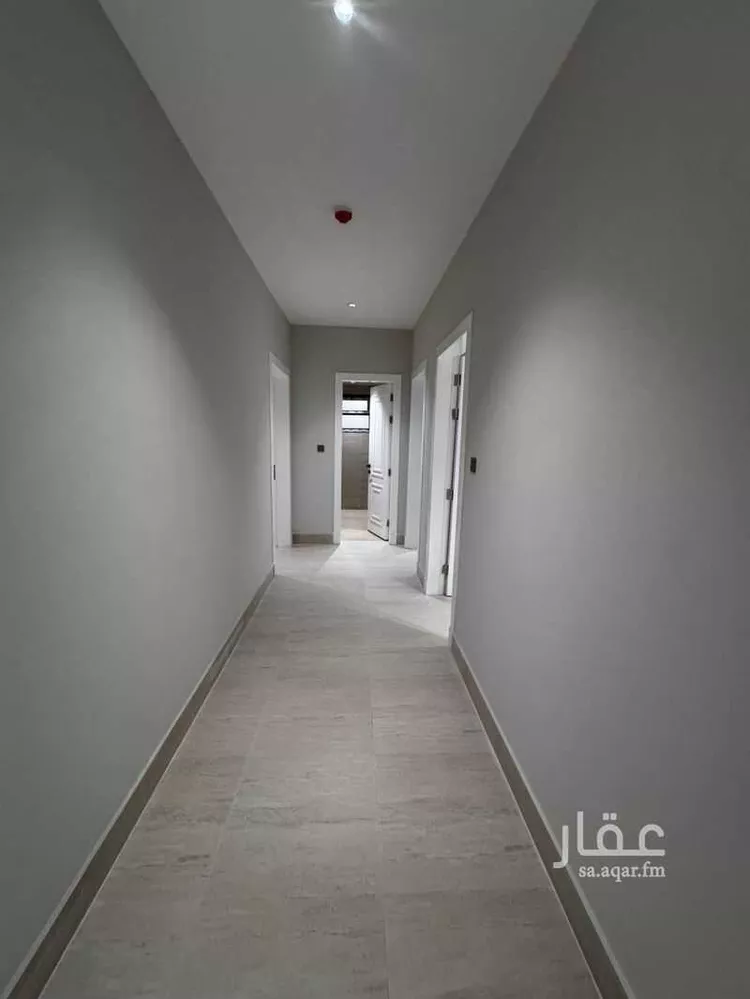 شقة للبيع في شارع ام الهوشان, حي الحمراء, مدينة الخبر, المنطقة الشرقية 8
