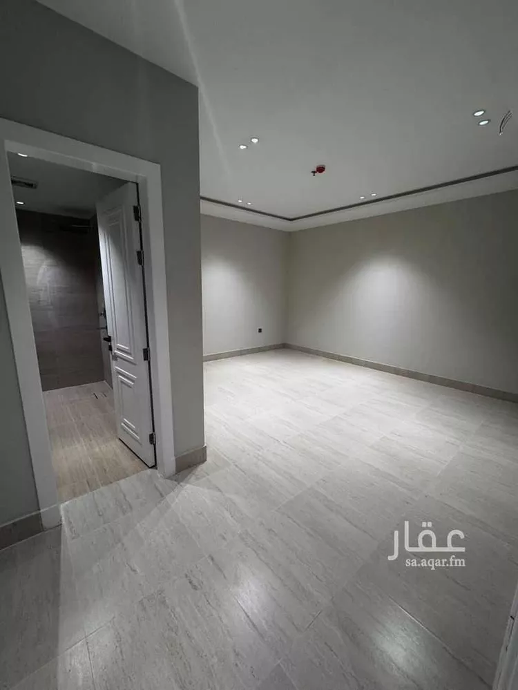 شقة للبيع في شارع ام الهوشان, حي الحمراء, مدينة الخبر, المنطقة الشرقية 7