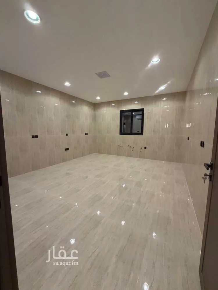 Villa for Sale in Al Khobar Al Amwaj 12