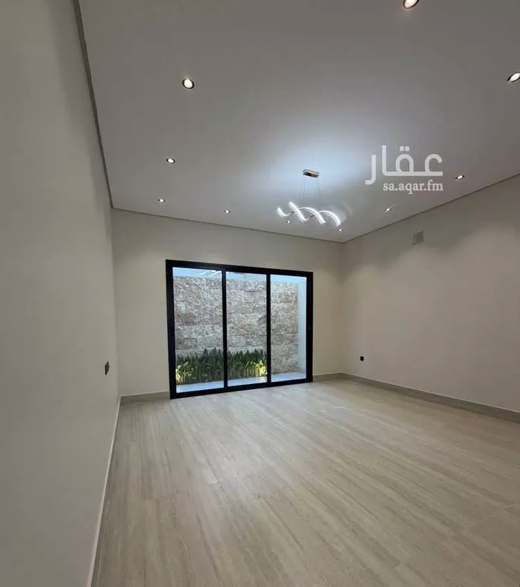 Villa for Sale in Al Khobar Al Amwaj 11
