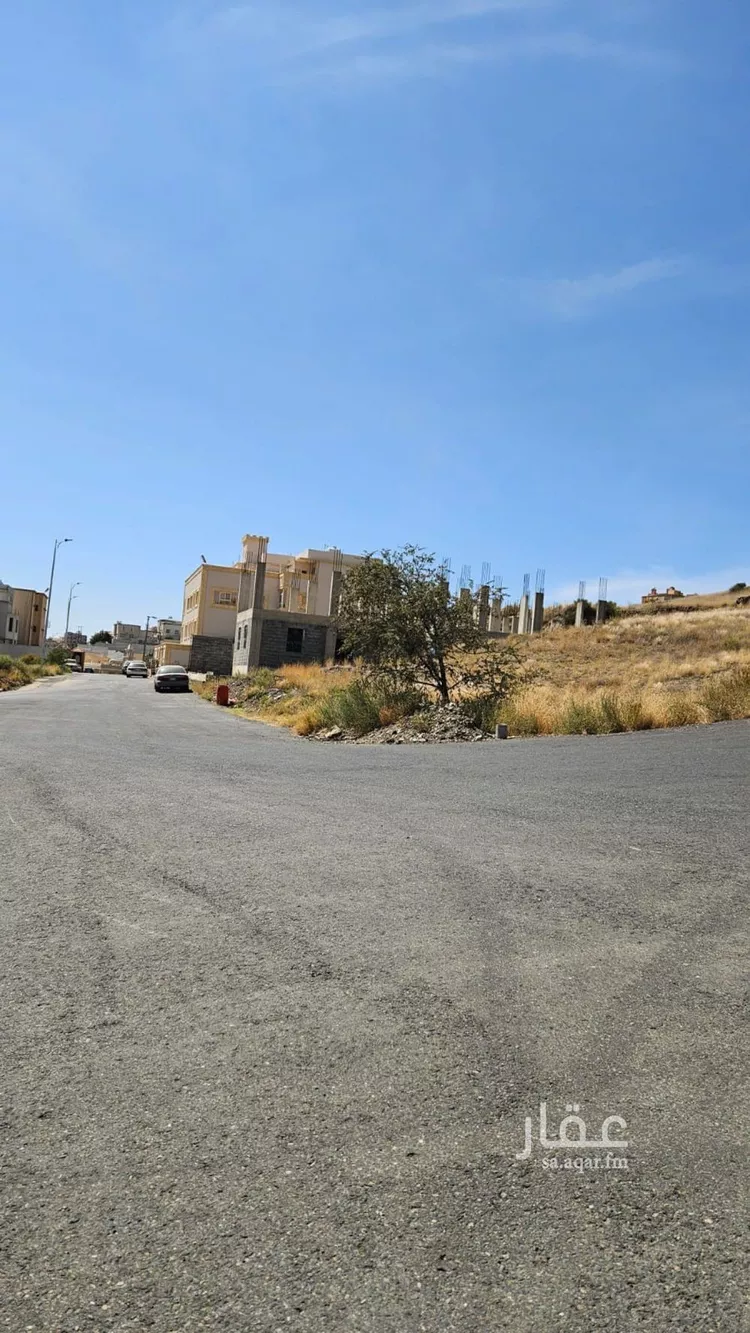 أرض للبيع في شارع الوغلة, حي السلام, مدينة أبها, منطقة عسير