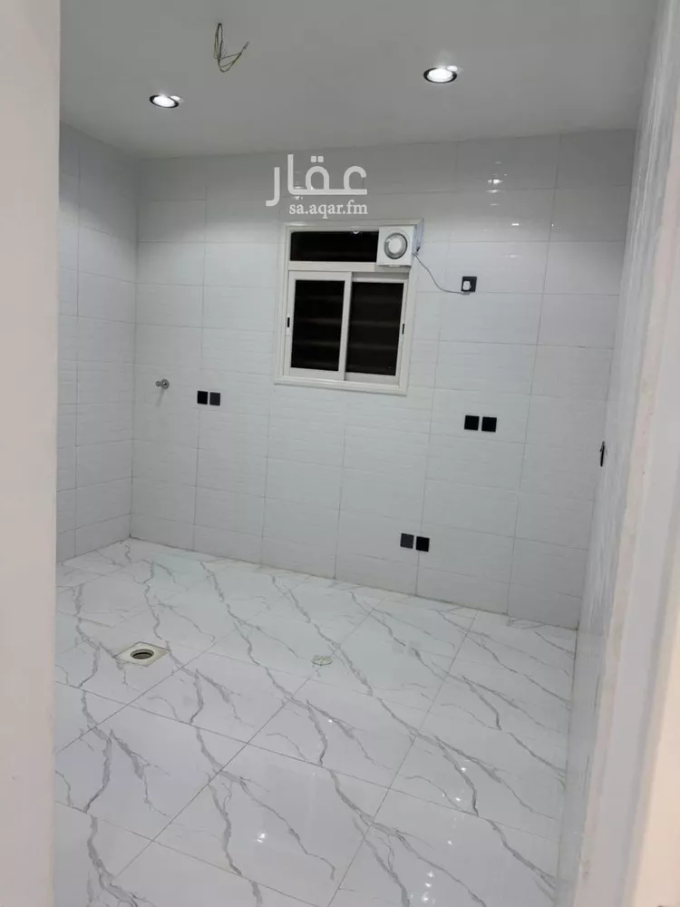 شقة للبيع في شارع الرشيشة, حي الزهور, مدينة أبها, منطقة عسير صورة 4