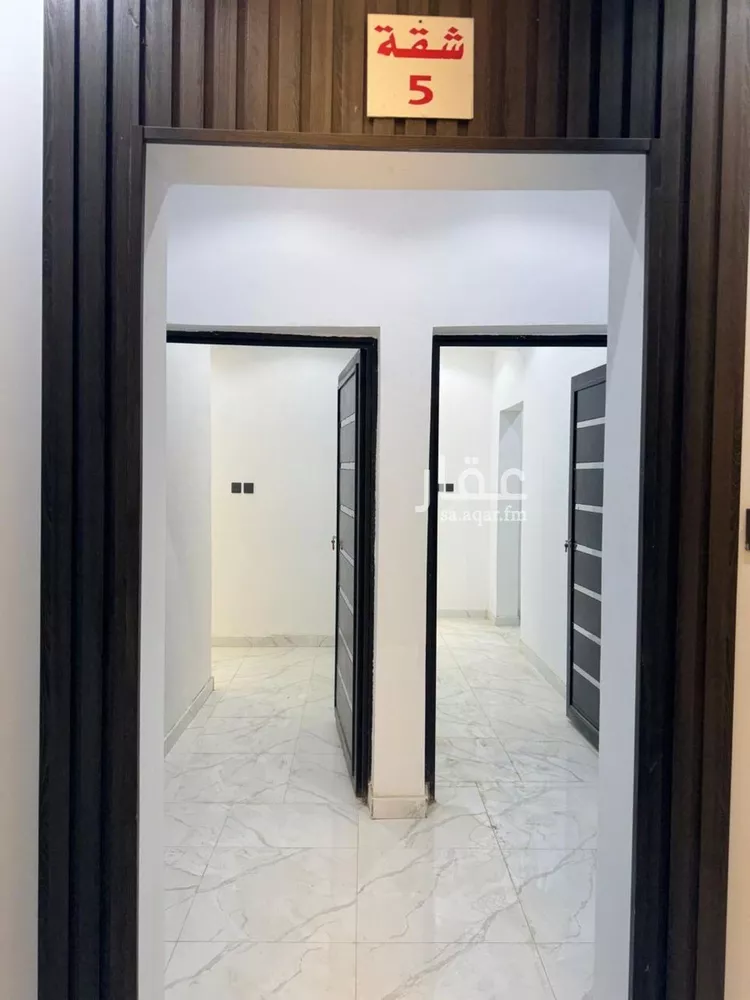 شقة للبيع في شارع الرشيشة, حي الزهور, مدينة أبها, منطقة عسير صورة 2