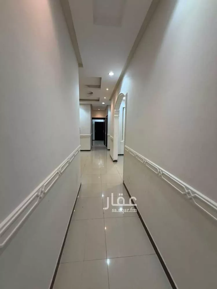 فيلا للإيجار في شارع مصطفي قيم زادة, حي الرمال, مدينة الرياض, منطقة الرياض 14