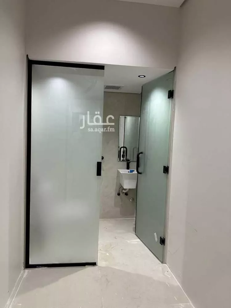 دور للبيع في شارع دارين, حي الصحافة, مدينة الرياض, منطقة الرياض 18