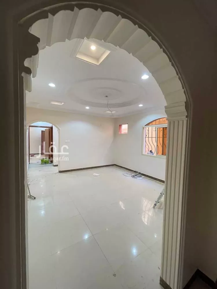 Floor for Rent in Riyadh Ad Dar Al Baida