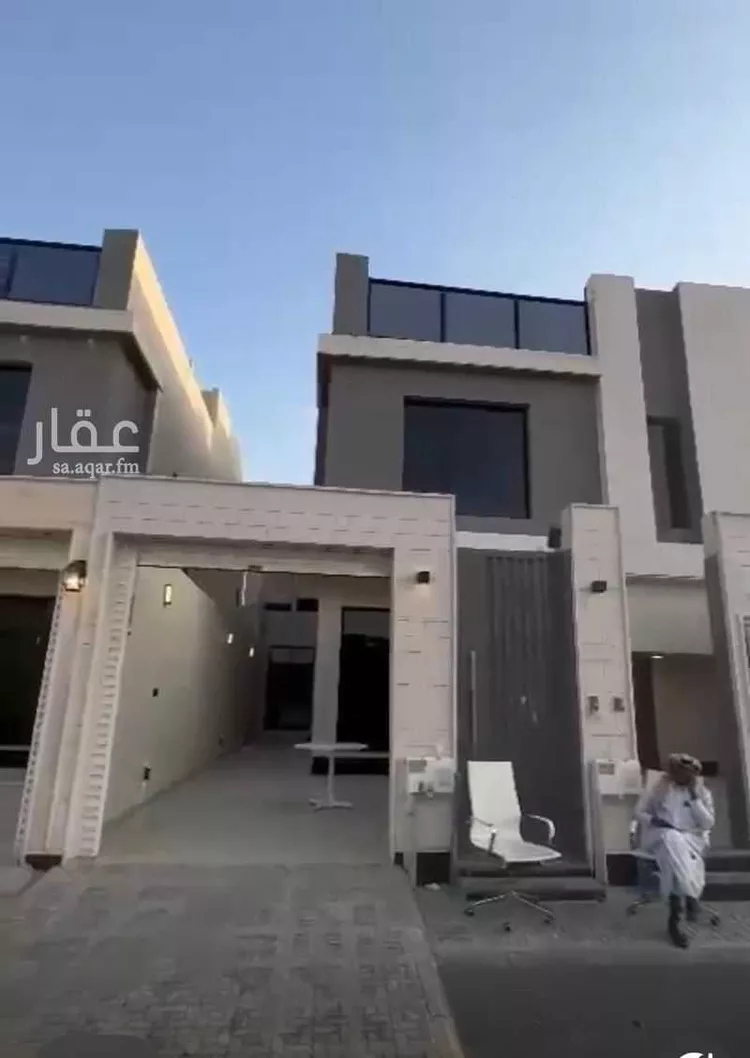 دور للبيع في شارع رقم 351 ، حي المونسية ، الرياض ، منطقة الرياض صورة 2