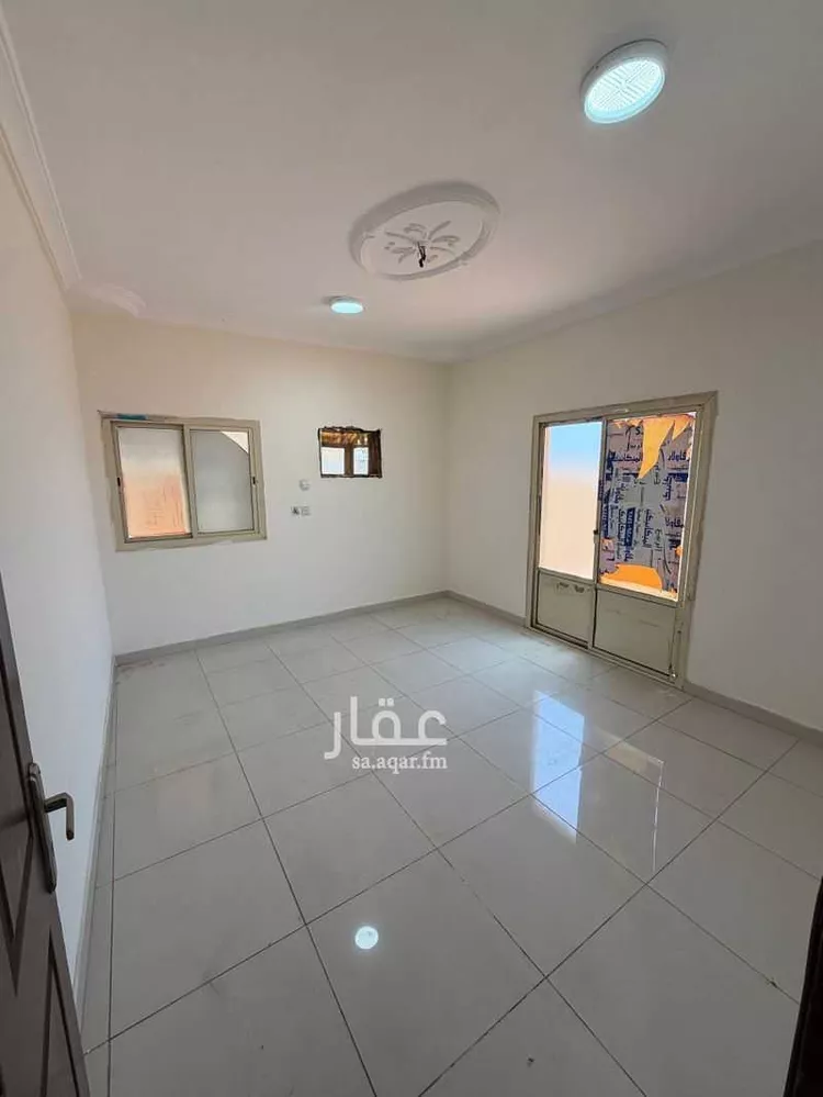 عمارة للإيجار في شارع تاج الدين المكي, حي العزيزية, مدينة جدة, منطقة مكة المكرمة صورة 5