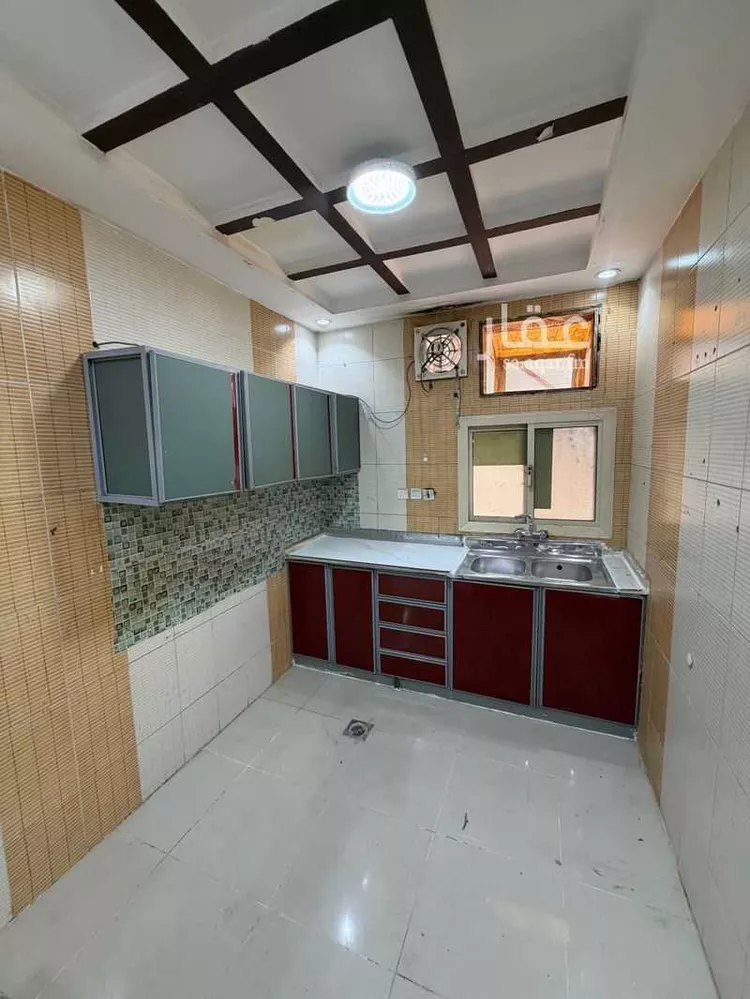 عمارة للإيجار في شارع تاج الدين المكي, حي العزيزية, مدينة جدة, منطقة مكة المكرمة صورة 2
