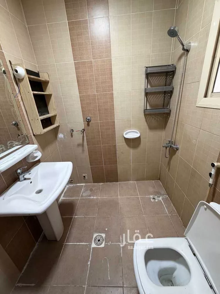 عمارة للإيجار في شارع تاج الدين المكي, حي العزيزية, مدينة جدة, منطقة مكة المكرمة صورة 3