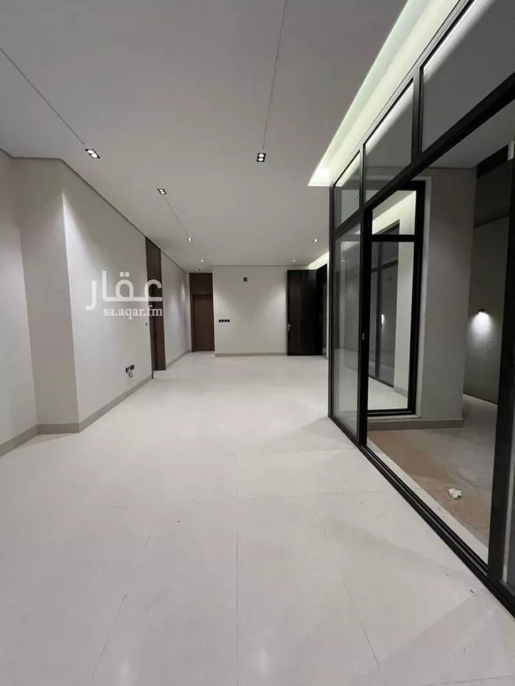 Floor for Sale in Riyadh Dahiat Namar 18