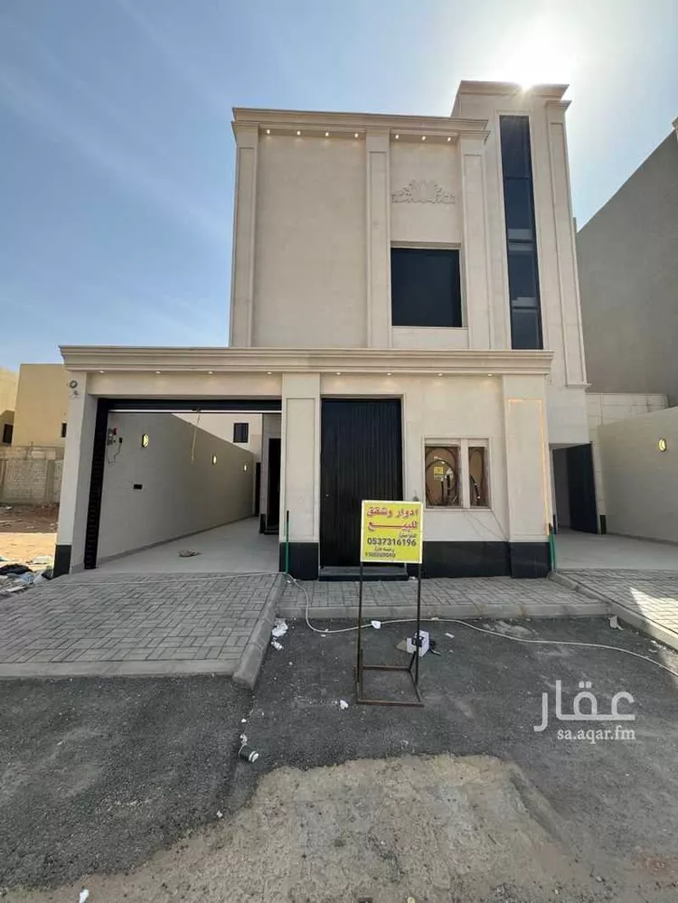 Floor for Sale in Riyadh Al Janadriyah صورة 3