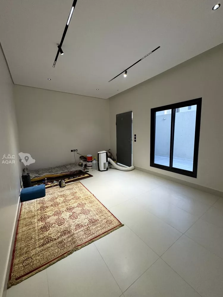 Floor for Sale in Riyadh Ash Sharq 3