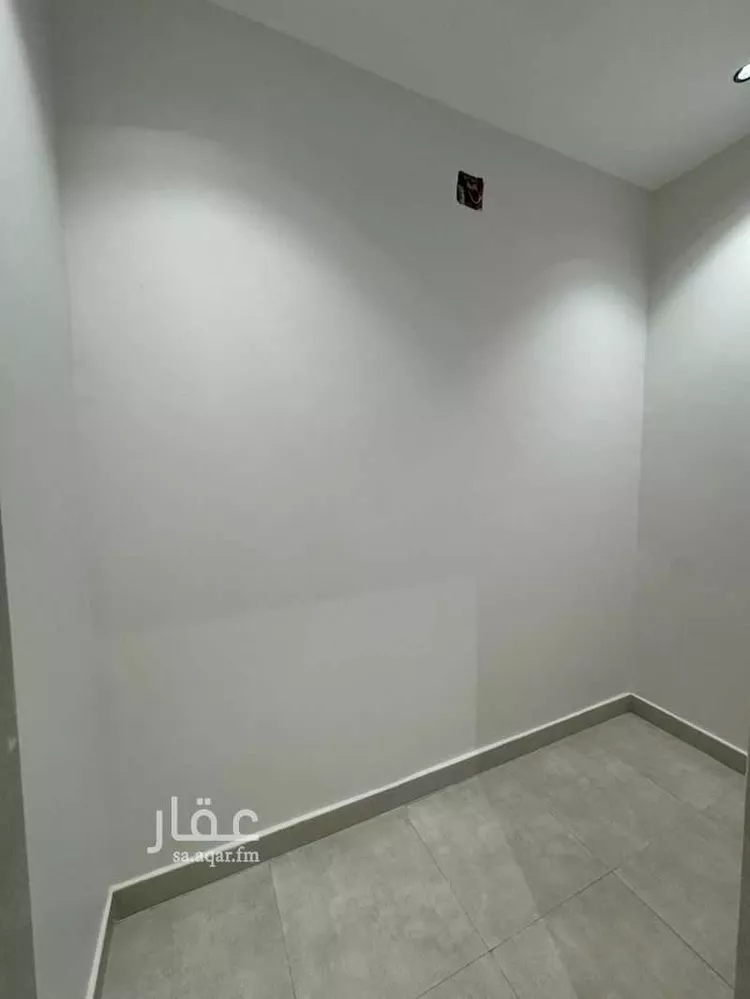 دور للبيع في شارع خريص, حي الندوة, مدينة الرياض, منطقة الرياض صورة 2