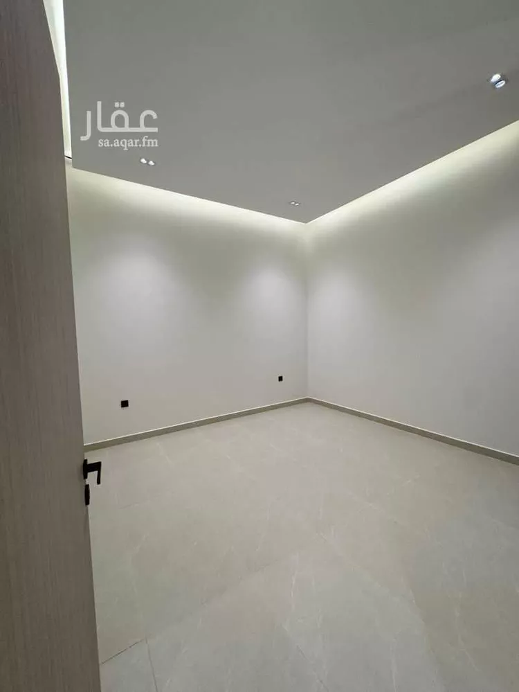 دور للبيع في شارع البسالة, حي القادسية, مدينة الرياض, منطقة الرياض 11
