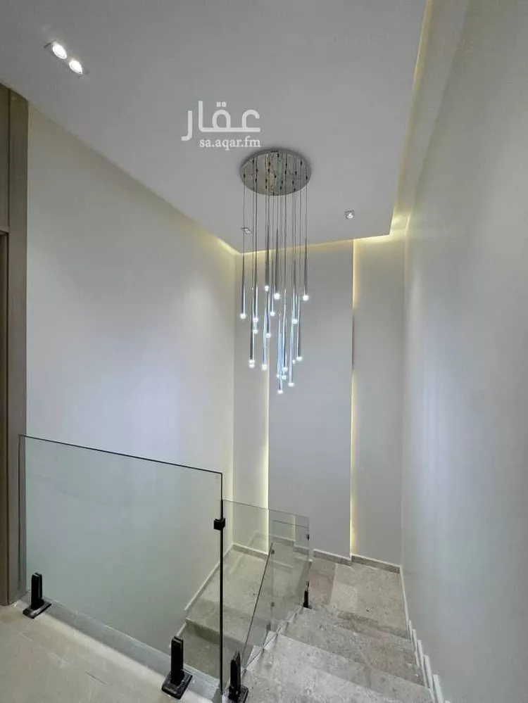Floor for Sale in Riyadh Al Qadisiyah 7