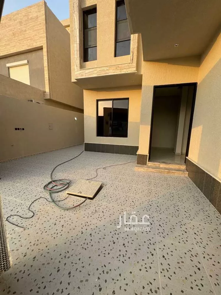 دور للبيع في شارع السلطان قابوس بن سعيد, حي القادسية, مدينة الرياض, منطقة الرياض صورة 2