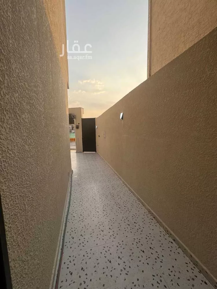 دور للبيع في شارع السلطان قابوس بن سعيد, حي القادسية, مدينة الرياض, منطقة الرياض صورة 4