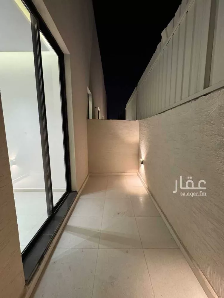 دور للبيع في شارع الكندي, حي الملك فيصل, مدينة الرياض, منطقة الرياض صورة 4