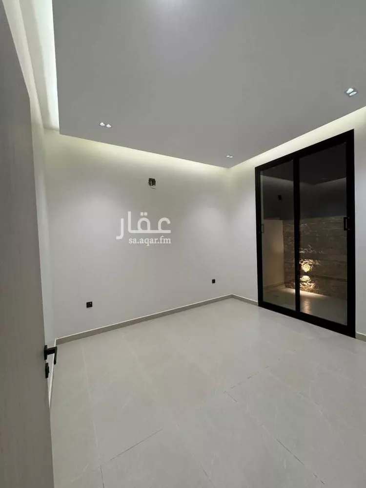 Floor for Sale in Riyadh Al Qadisiyah 8