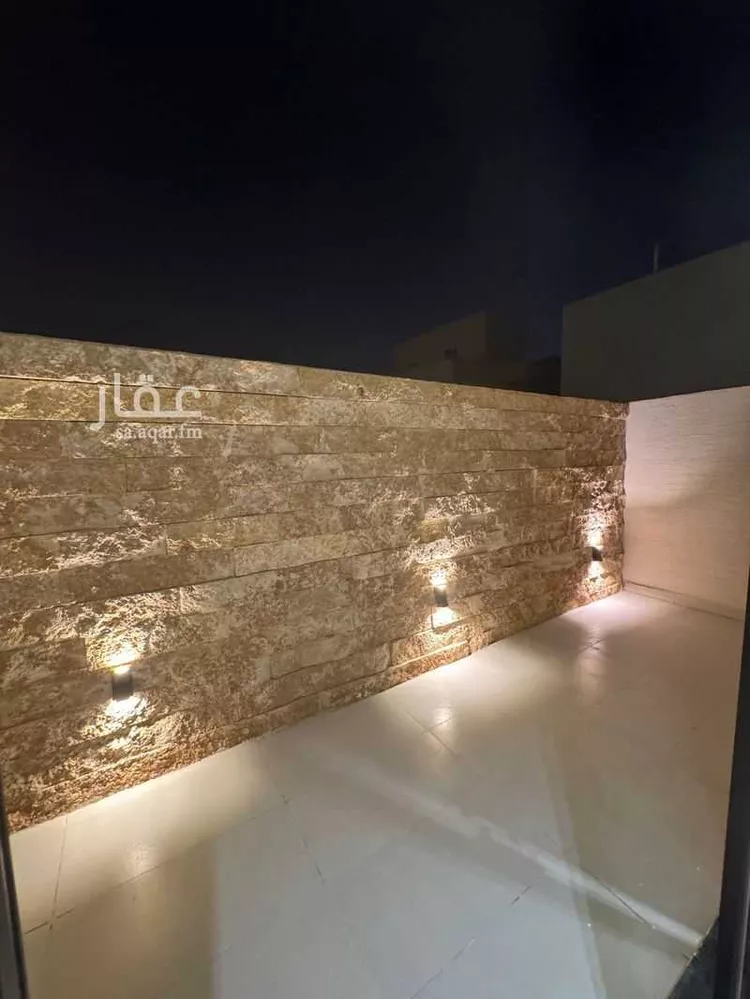 Floor for Sale in Riyadh Al Qadisiyah 6