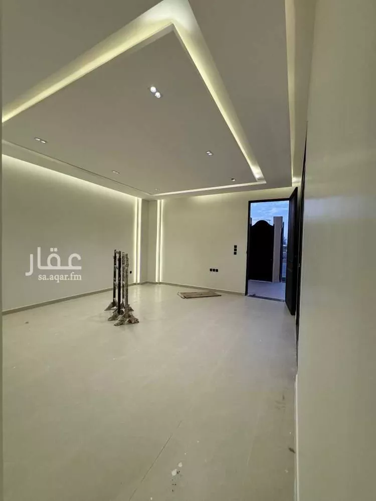 Floor for Sale in Riyadh Al Qadisiyah صورة 3