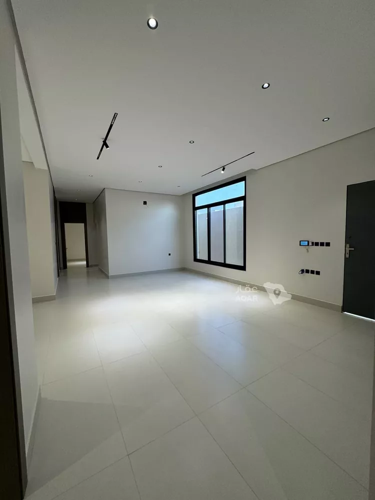 Floor for Sale in Riyadh Ash Sharq 6