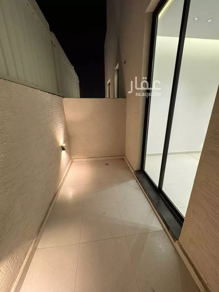 دور للبيع في شارع الكندي, حي الملك فيصل, مدينة الرياض, منطقة الرياض صورة 3