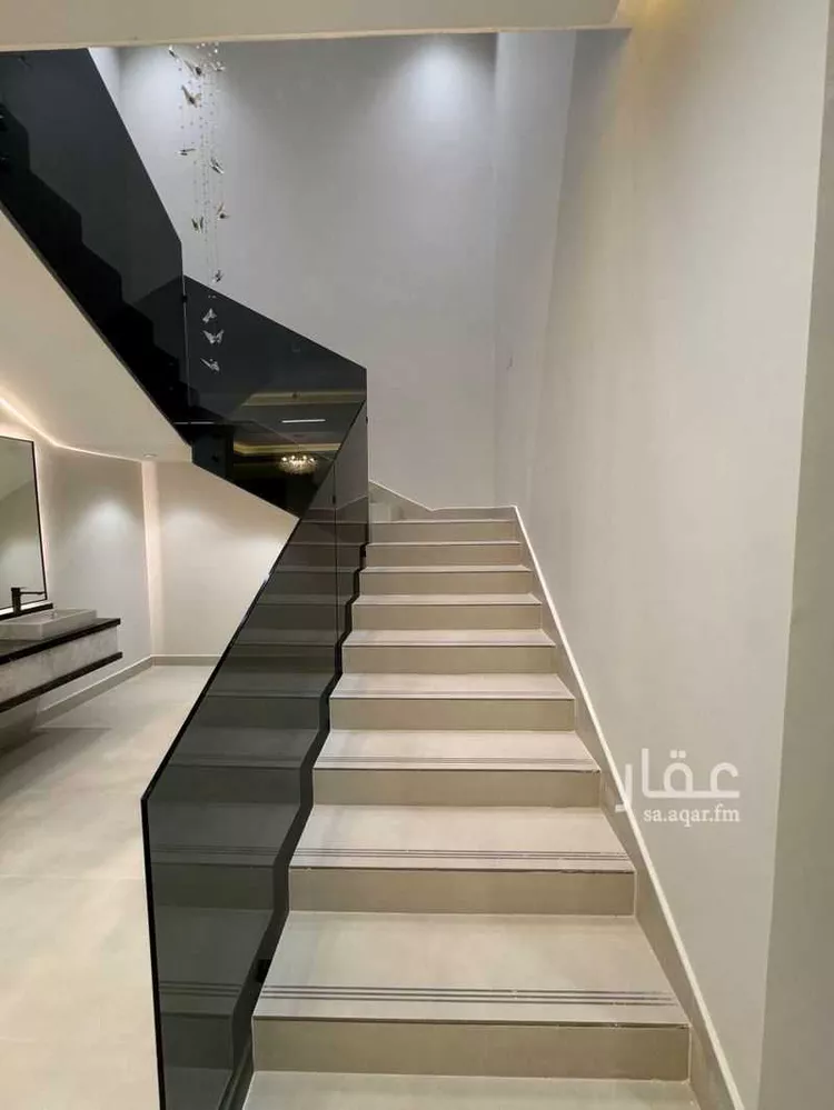 دور للبيع في شارع ابراهيم الهلالي, حي المعيزيلة, مدينة الرياض, منطقة الرياض صورة 5